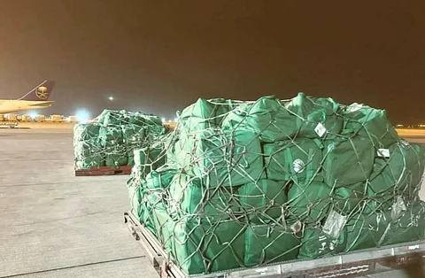 مغادرة الطائرة السعودية الإغاثية الخامسة عشر لمساعدة الشعب اللبناني