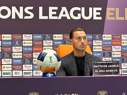 مدربا الأهلي السعودي والشرطة العراقي يؤكدان جاهزيتهما لمواجهتهما غدًا بدوري أبطال آسيا للنخبة