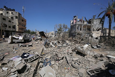 13 شهيدا في قصف الاحتلال على مخيم النصيرات وخان يونس بغزة