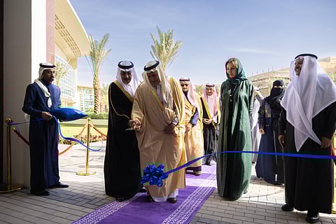 الأمير تركي الفيصل يفتتح مبنى كلية الطب بجامعة الفيصل بتكلفة 160 مليون ريال