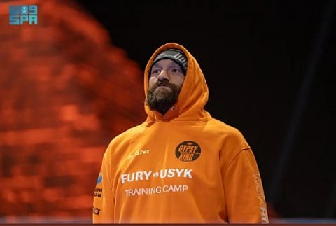 أبطال نزال «Fury vs Usyk Reignited» يشعلون أجواء التدريبات المفتوحة في أسبوع الملاكمة