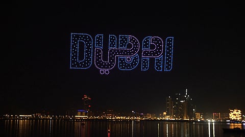 إطلاق تشكيلات جديدة من عروض طائرات الدرون ضمن الاحتفالات بالدورة الثلاثين لمهرجان دبي للتسوق