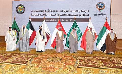 المجلس الوزاري الخليجي يحث السوريين على التمسك بوحدتهم ويؤكد ضرورة الوقف الفوري لإطلاق النار بغزة