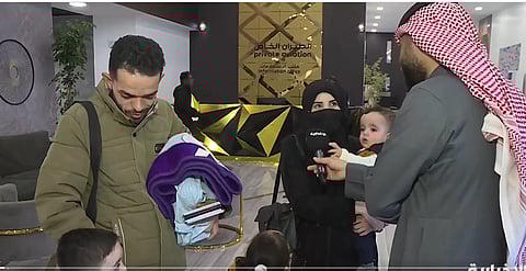 والدة التوأم السيامي السوري: أملنا تحقق في السعودية ونشكرها على قبول إجراء العملية