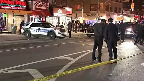 إطلاق نار في نيويورك يصيب 10 أشخاص.. واستنفار أمني واسع في محيط الحادث
