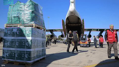 كاتب سياسي: تسيير المساعدات الإغاثية للدول المحتاجة من ثوابت المملكة منذ تأسيسها