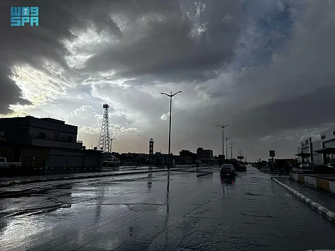 أمطار غزيرة على محافظة طريف بالحدود الشمالية