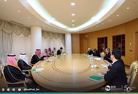 خلال الاجتماع