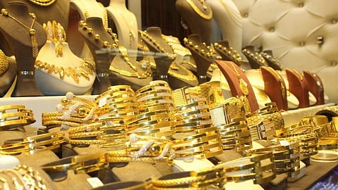 ارتفاع المعدن الأصفر عالميا.. سعر الذهب في السعودية اليوم الخميس 16-7-1446