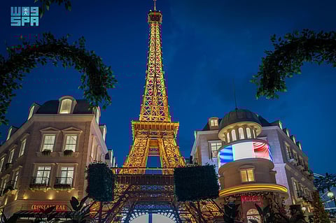 «بوليفارد وورلد».. حكاية اختزلت ثقافات العالم