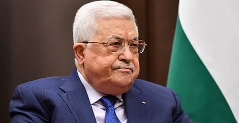 الرئيس الفلسطيني يقلد سفير المملكة غير المقيم لدى دولة فلسطين وسام نجمة القدس