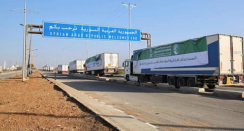 عبور 54 شاحنة إغاثية سعودية جديدة مقدمة للشعب السوري منفذ جابر الأردني