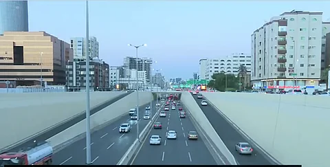 انسيابية حركة المرور على طريق الملك عبد الله في جدة