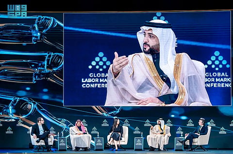 مسؤول: الذكاء الاصطناعي يعيد تشكيل سوق المواهب العالمية وفرض تحديات جديدة