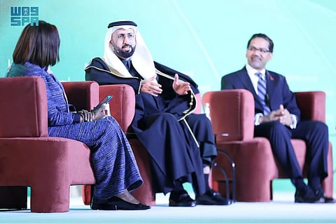 رئيس «الغذاء والدواء»: الحد من استهلاك المكونات الضارة يسهم بتحقيق صحة مستدامة