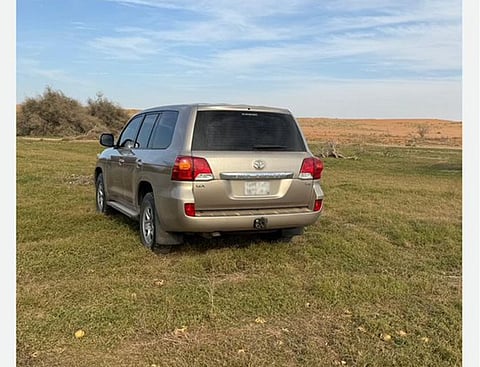 ضبط مخالف لنظام البيئة لدخوله بمركبته في الفياض والروضات بمحمية الملك عبدالعزيز الملكية