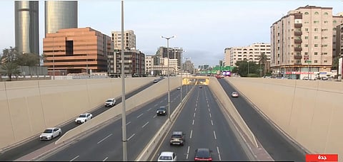 انسيابية الحركة المرورية على طريق الملك عبدالله في جدة