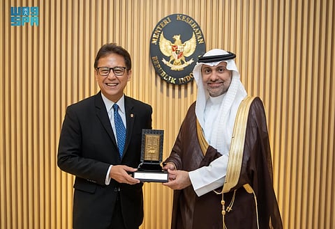 «الجلاجل» يبدأ زيارة رسمية إلى إندونيسيا لتعزيز التعاون الصحي