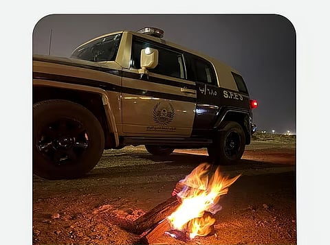 ضبط مواطن لإشعاله النار في أراضي الغطاء النباتي في محمية طويق الطبيعية