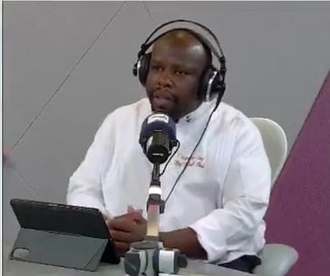 شيف يكشف أسرار تحضير صوص البشاميل على طريقة المطاعم للحصول على القوام المثالي