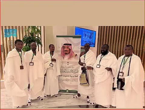 250 معتمرًا من 14 دولة يؤدون مناسك العمرة ضمن برنامج ضيوف خادم الحرمين الشريفين