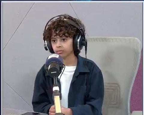 الممثل رائد العسيري يروي كواليس مشهد صعب في «أم 44» بسبب حساسية الفستق