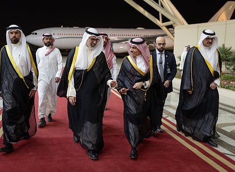 خلال الوصول