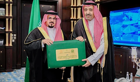 أمير الباحة يتسلم تقارير منجزات أمانة المنطقة والبلديات التابعة لها