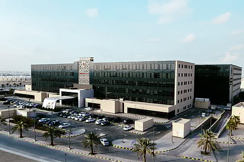 بخبرة وكفاءة.. أطباء دله نمار ينقذون حياة سيدة خمسينية بعد توقف مفاجئ للقلب