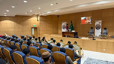 فرع هيئة الهلال الأحمر السعودي بمنطقة الباحة يطلق مبادرة “روافد الحرم”