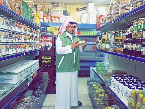 تحرير 118 إنذارًا وغرامات بـ19300 ريالٍ خلال جولات تفتيشية على أسواق النفع العام بالجوف