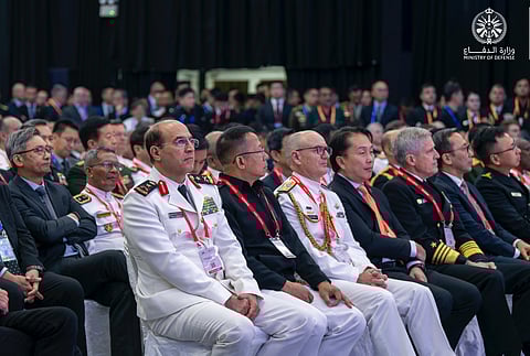 نائب رئيس هيئة الأركان يترأس وفد «الدفاع» بمعرض الأمن البحري بسنغافورة