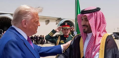 ترامب: الأمير محمد بن سلمان تحدث معي بنبرة صادقة بضرورة رفع العقوبات عن سوريا