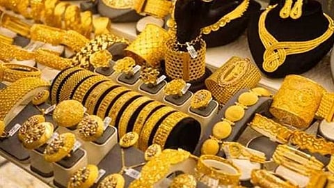 بعد تراجعه عالميًا.. سعر الذهب في السعودية اليوم الخميس 2-12-1446