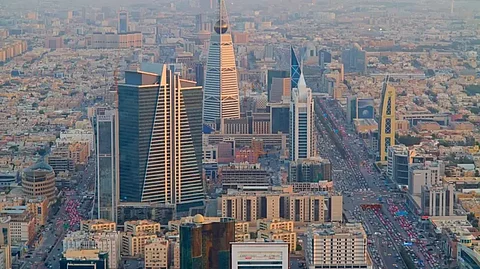 تسارع نمو القطاع الخاص غير النفطي في المملكة خلال مايو