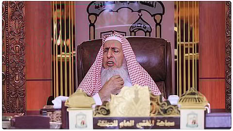 مفتي عام المملكة يُوجّه فروع «رئاسة البحوث العلمية والإفتاء» بالعمل خلال إجازة عيد الأضحى