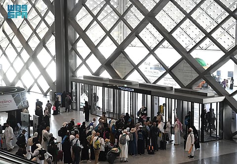 رحلات منتظمة تنقل الحجاج للمدينة المنورة عبر قطار الحرمين السريع