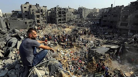 الصحة الفلسطينية: ارتفاع عدد شهداء قطاع غزة إلى 55.908