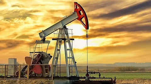 قفزة بأسعار النفط بعد الضربات الأمريكية على إيران