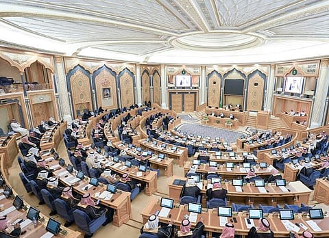 «رفع نسبة مستخدمي مشاريع النقل العام».. 11 قرارا جديدا لمجلس الشورى