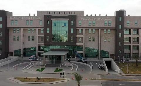 نجاح أول عملية باستخدام تقنية «الارتجاع الهيدروستاتيكي» لطفل في مستشفى الولادة والأطفال بتبوك