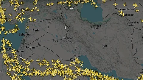 إيران تعلن إبقاء مجالها الجوي مغلقا حتى ظهر الغد
