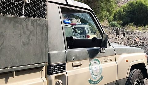 دوريات الإدارة العامة للمجاهدين بجازان تقبض على مقيم لترويجه نبات القات المخدر