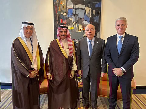 خلال اللقاء
