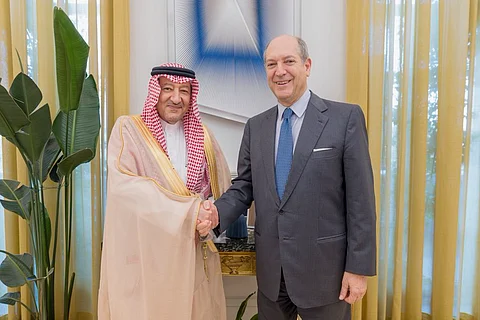 نائب وزير الخارجية يبحث تعزيز التعاون مع عدد من المسؤولين الإيطاليين