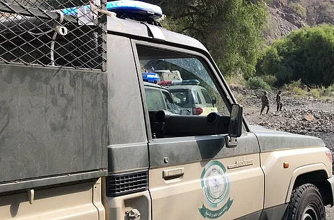 دوريات الأفواج الأمنية بجازان تُحبط تهريب 14 كيلو جرامًا من نبات القات المخدر
