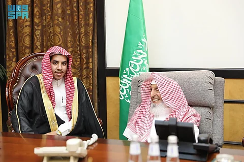 مفتي عام المملكة يستقبل وفدًا من مجلس إدارة جمعية "آفاق" لعلوم الفلك بالطائف