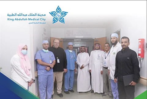 استئصال ورم كهفي دماغي لمريض باستخدام تقنيات متطورة بطبية مكة