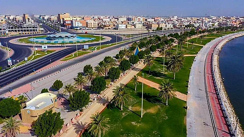 «الأرصاد»: موجة حارة ورياح نشطة على المنطقة الشرقية وأمطار غزيرة على جازان