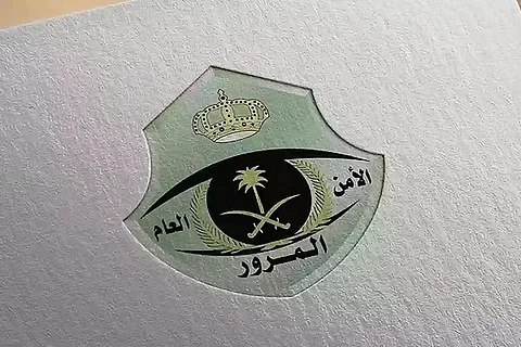 المرور: أكتاف الطريق مخصصة للطوارئ وليست للتجاوز